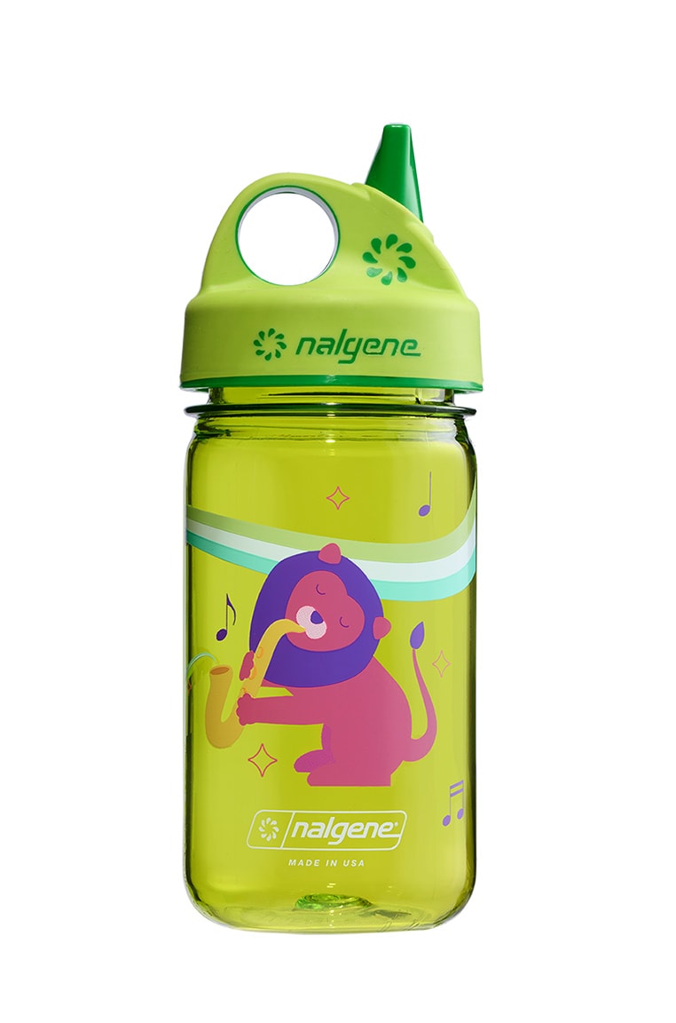 Nalgene product view: 12oz Kids Grip-N-Gulp with Graphics Q1 — 12oz Kids Grip-N-Gulp with Graphics